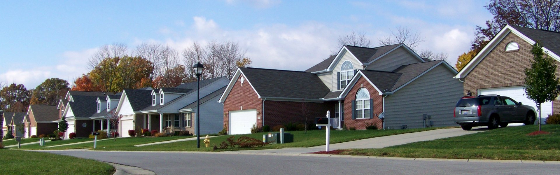houses in a neighborhood